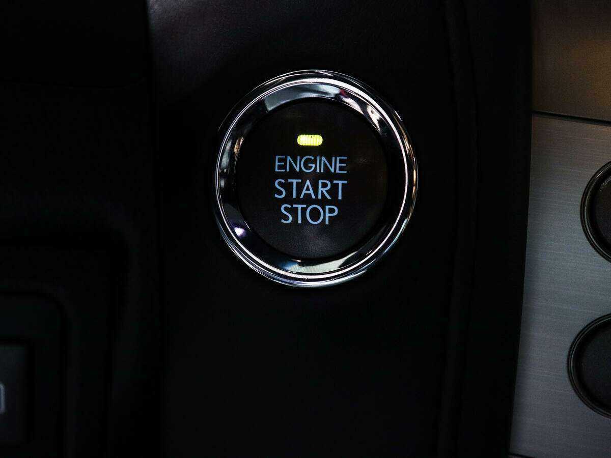 Lexus LX с пробегом — 2015 год. Фото: #19