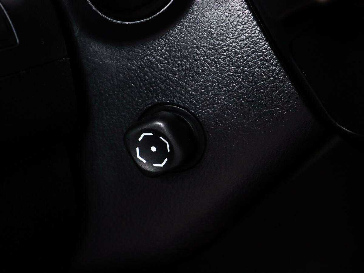 Lexus LX с пробегом — 2015 год. Фото: #20