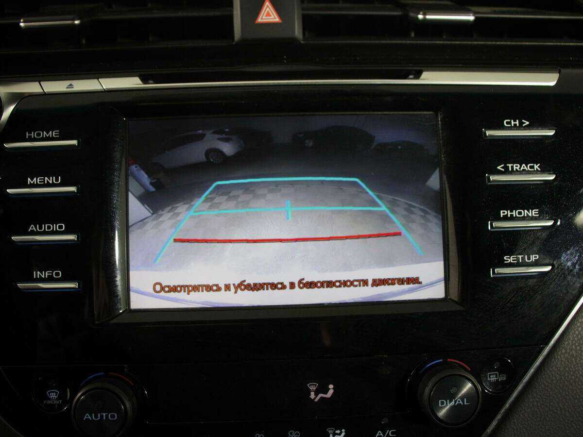 Toyota Camry с пробегом — 2020 год. Фото: #23