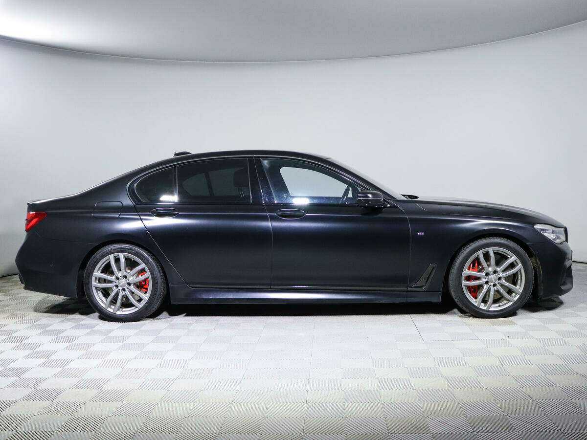 BMW 7 серии с пробегом — 2018 год. Фото: #3
