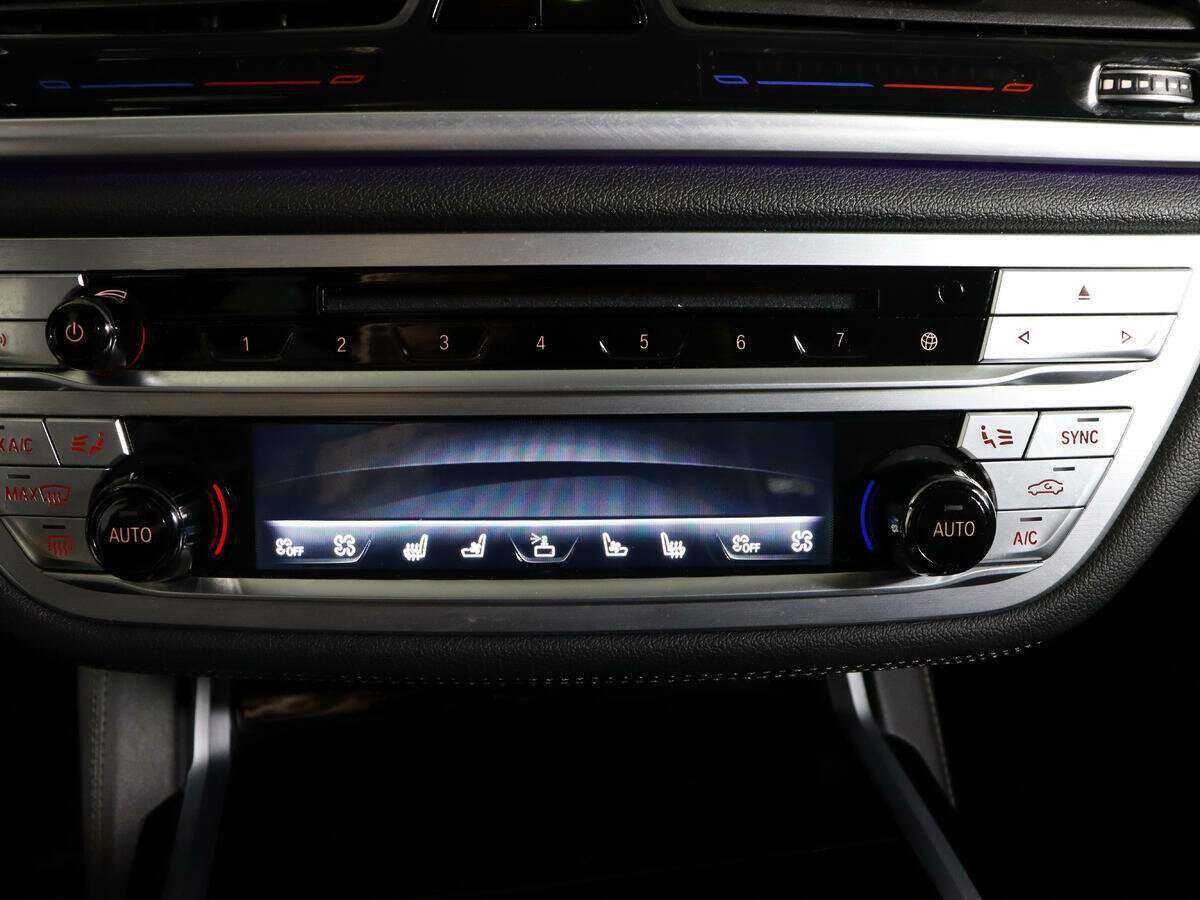 BMW 7 серии с пробегом — 2018 год. Фото: #26