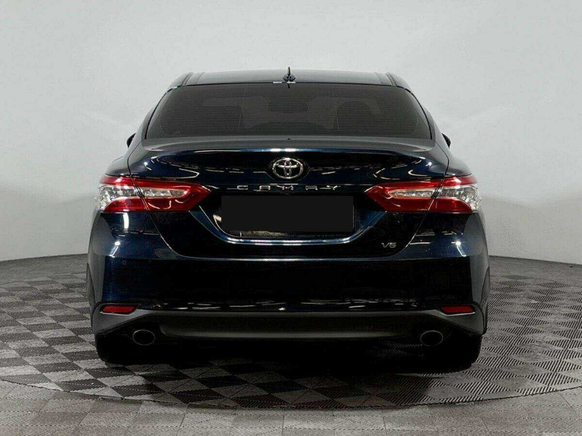 Toyota Camry с пробегом — 2019 год. Фото: #4