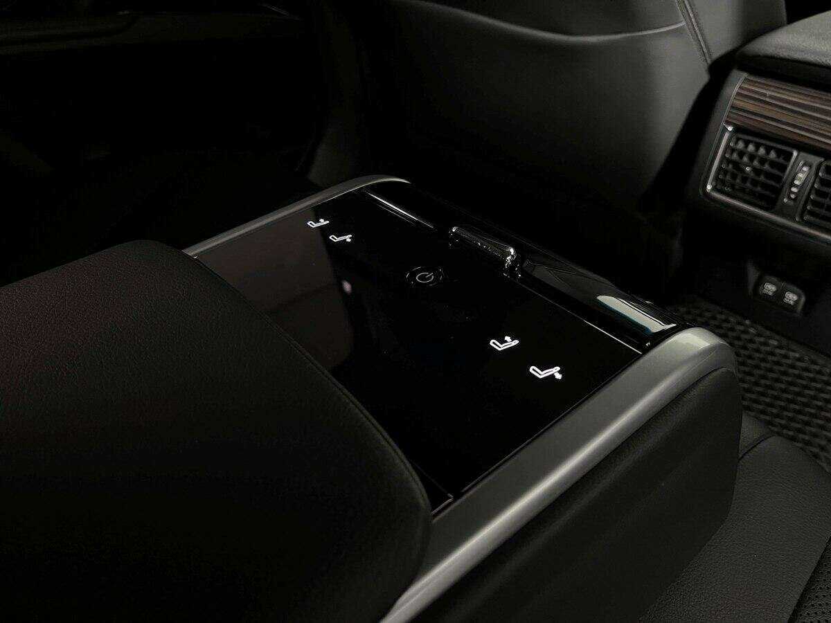 Toyota Camry с пробегом — 2019 год. Фото: #14