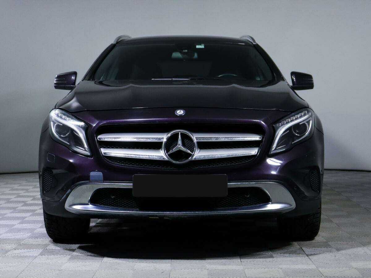 Mercedes-Benz GLA с пробегом — 2015 год. Фото: #1