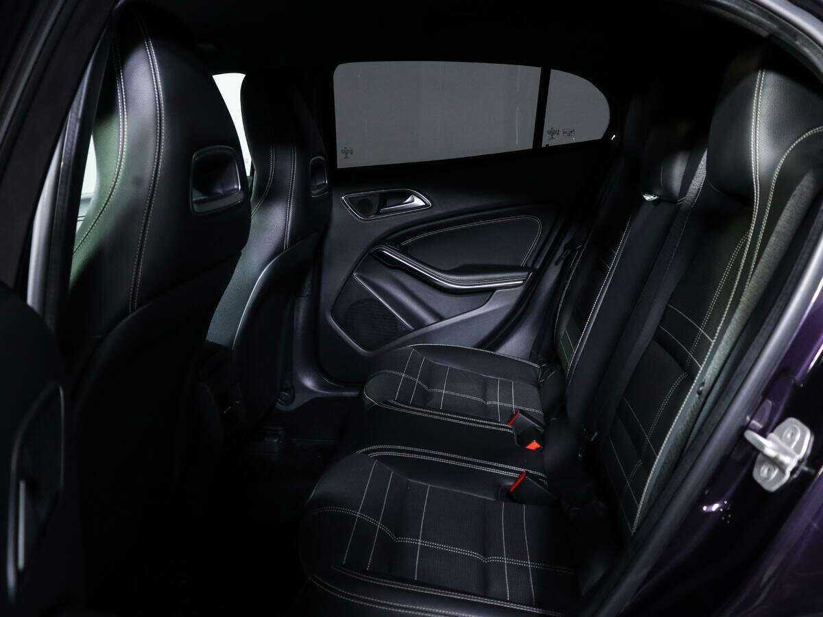 Mercedes-Benz GLA с пробегом — 2015 год. Фото: #7