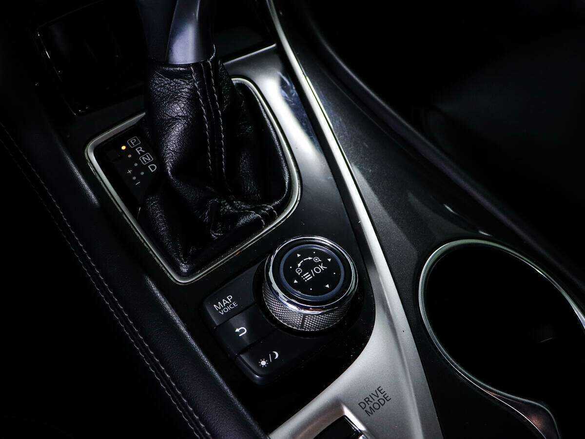 Infiniti Q50 с пробегом — 2017 год. Фото: #17