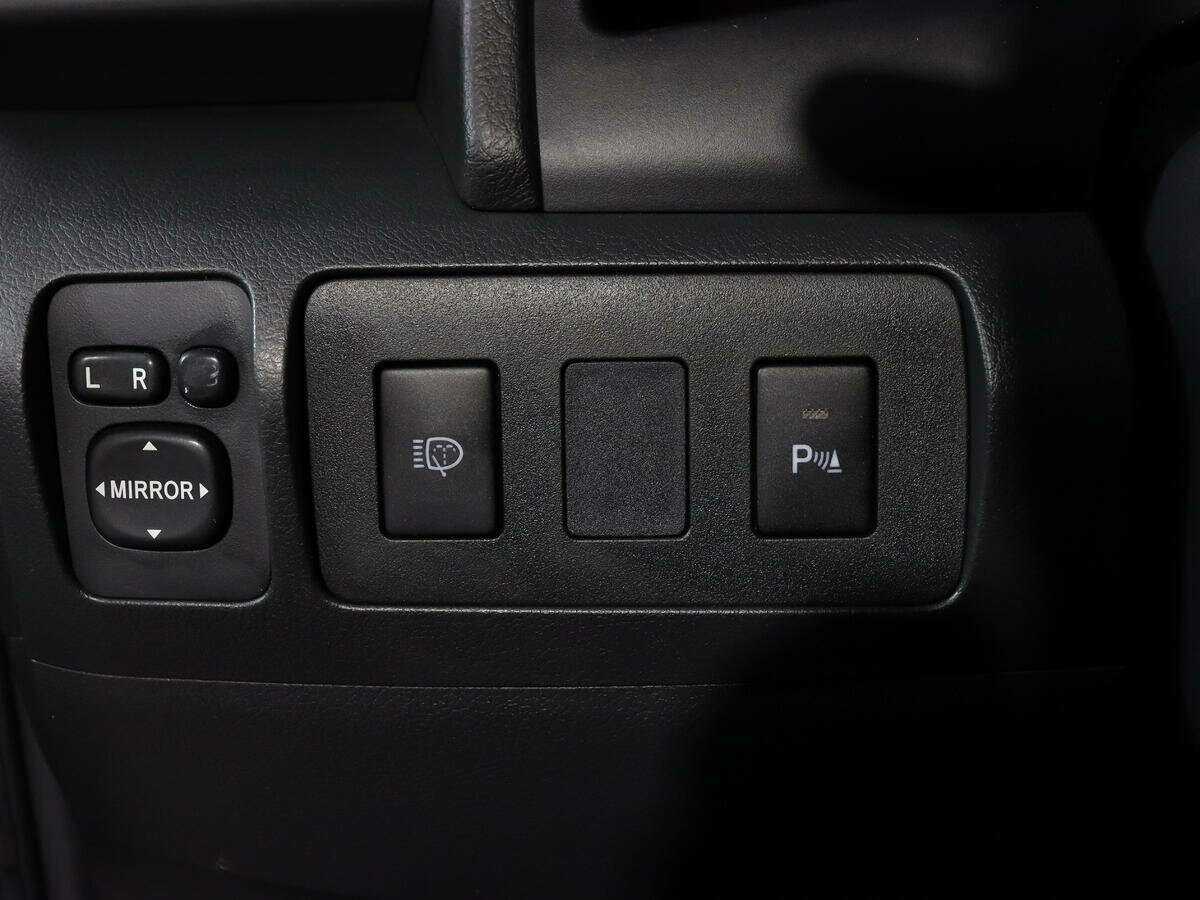 Toyota Camry с пробегом — 2011 год. Фото: #17