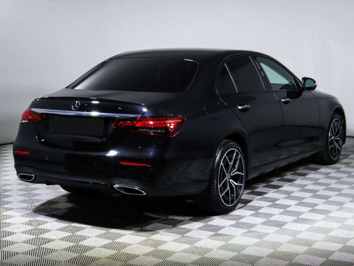 Mercedes-Benz E-Класс с пробегом — 2021 год. Фото: #4