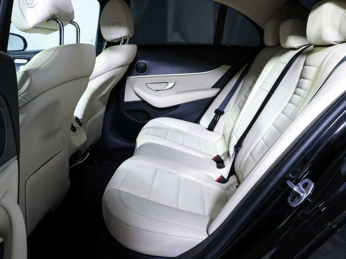 Mercedes-Benz E-Класс с пробегом — 2021 год. Фото: #8