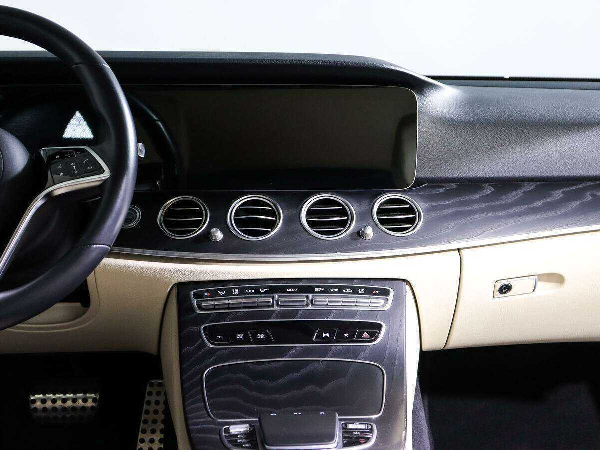 Mercedes-Benz E-Класс с пробегом — 2021 год. Фото: #11