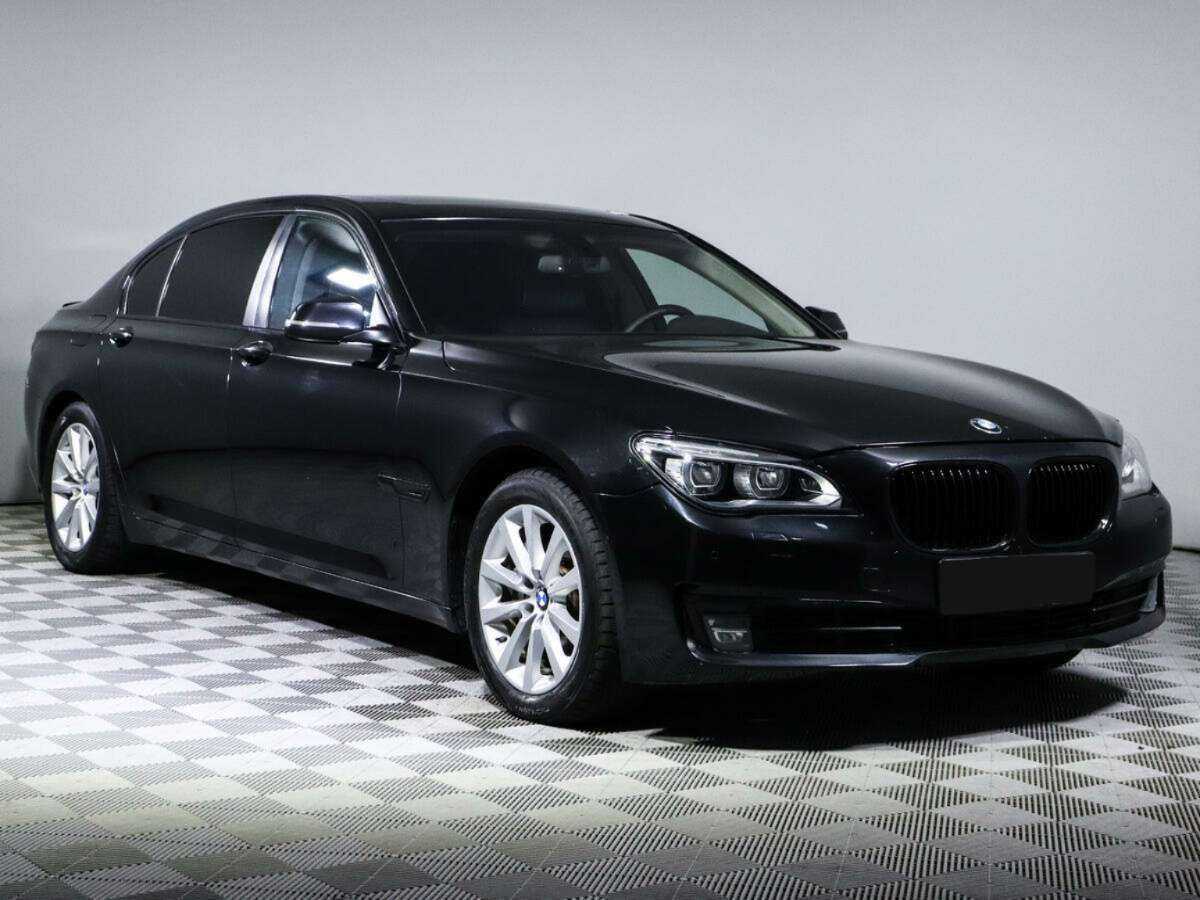 BMW 7 серии с пробегом — 2013 год. Фото: #2