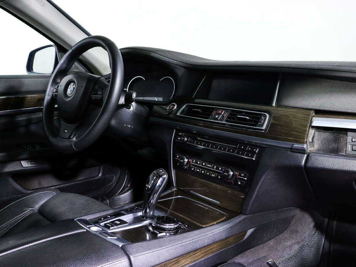 BMW 7 серии с пробегом — 2013 год. Фото: #7