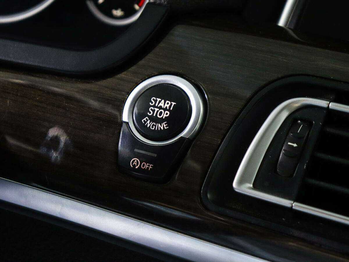 BMW 7 серии с пробегом — 2013 год. Фото: #18