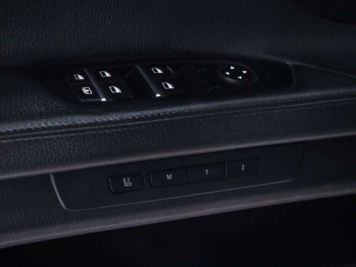 BMW 7 серии с пробегом — 2013 год. Фото: #20