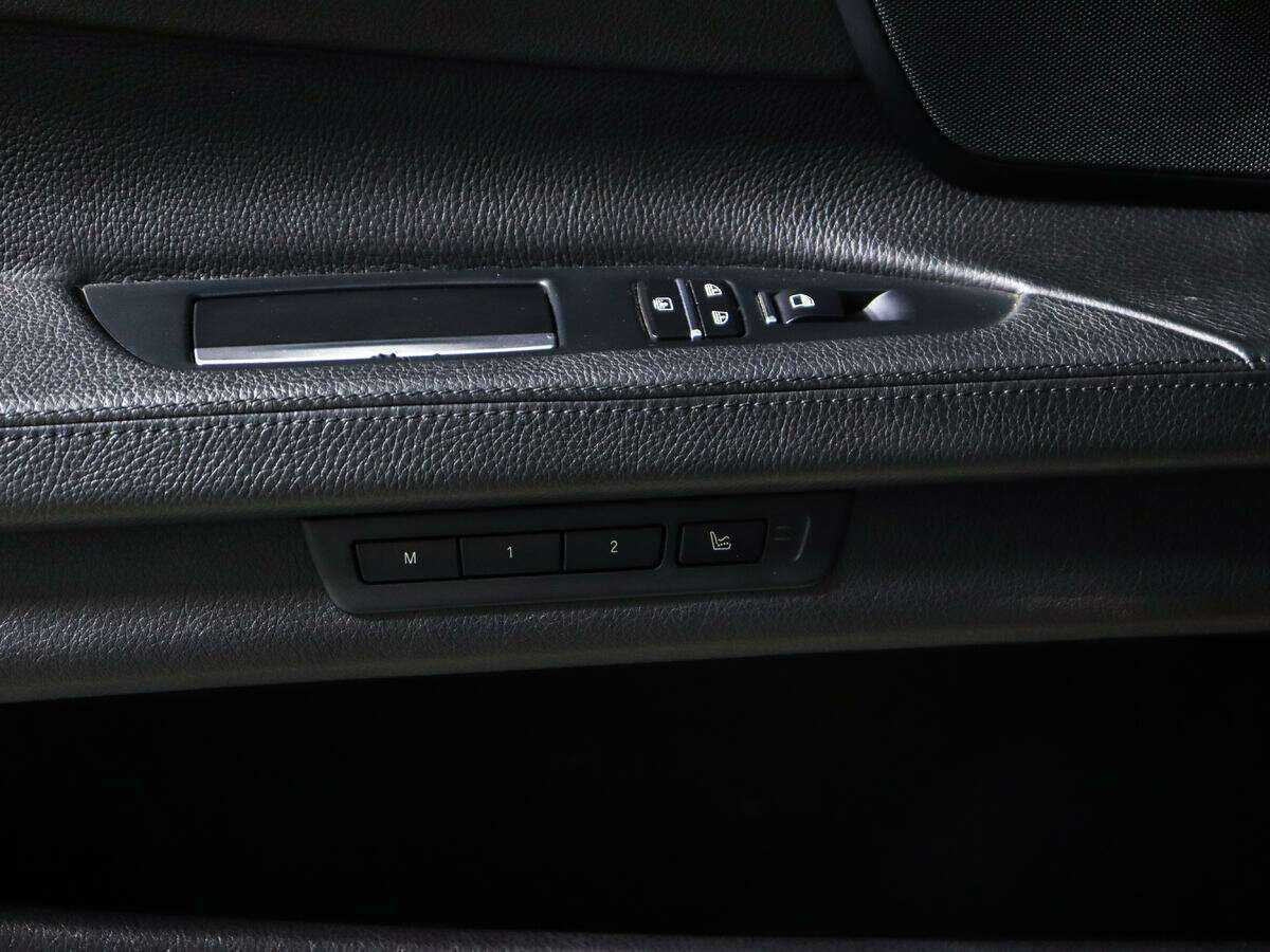 BMW 7 серии с пробегом — 2013 год. Фото: #22