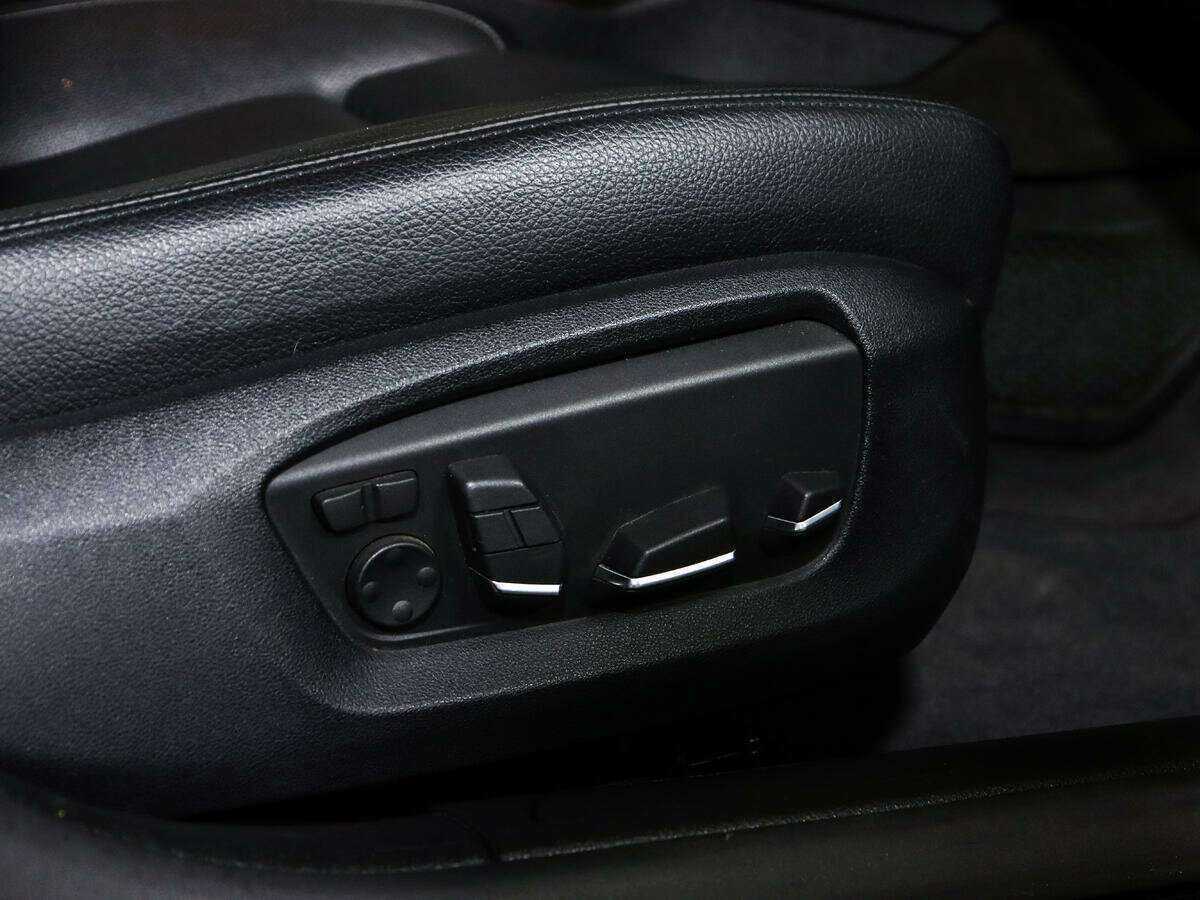 BMW 7 серии с пробегом — 2013 год. Фото: #24