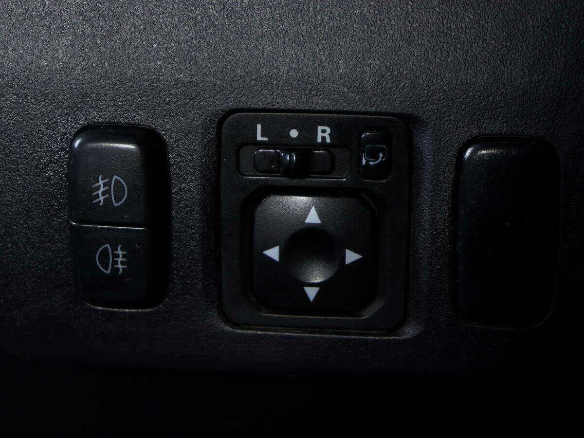 Mitsubishi Pajero с пробегом — 2011 год. Фото: #15