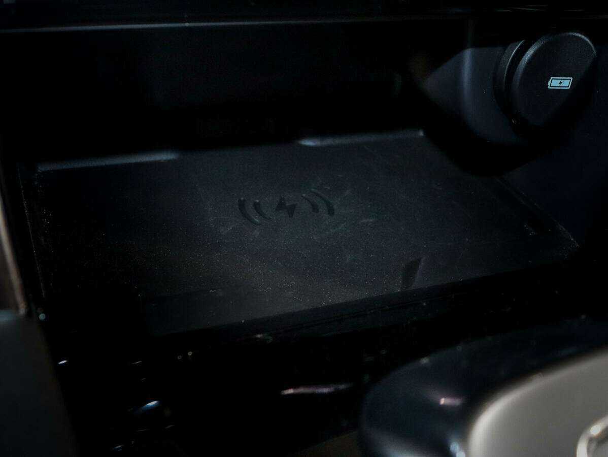 Land Rover Discovery Sport с пробегом — 2020 год. Фото: #18