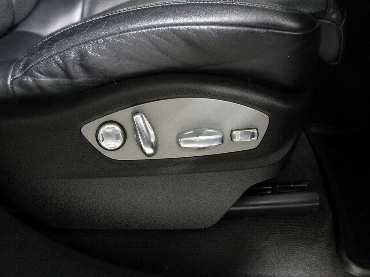 Porsche Cayenne с пробегом — 2010 год. Фото: #14