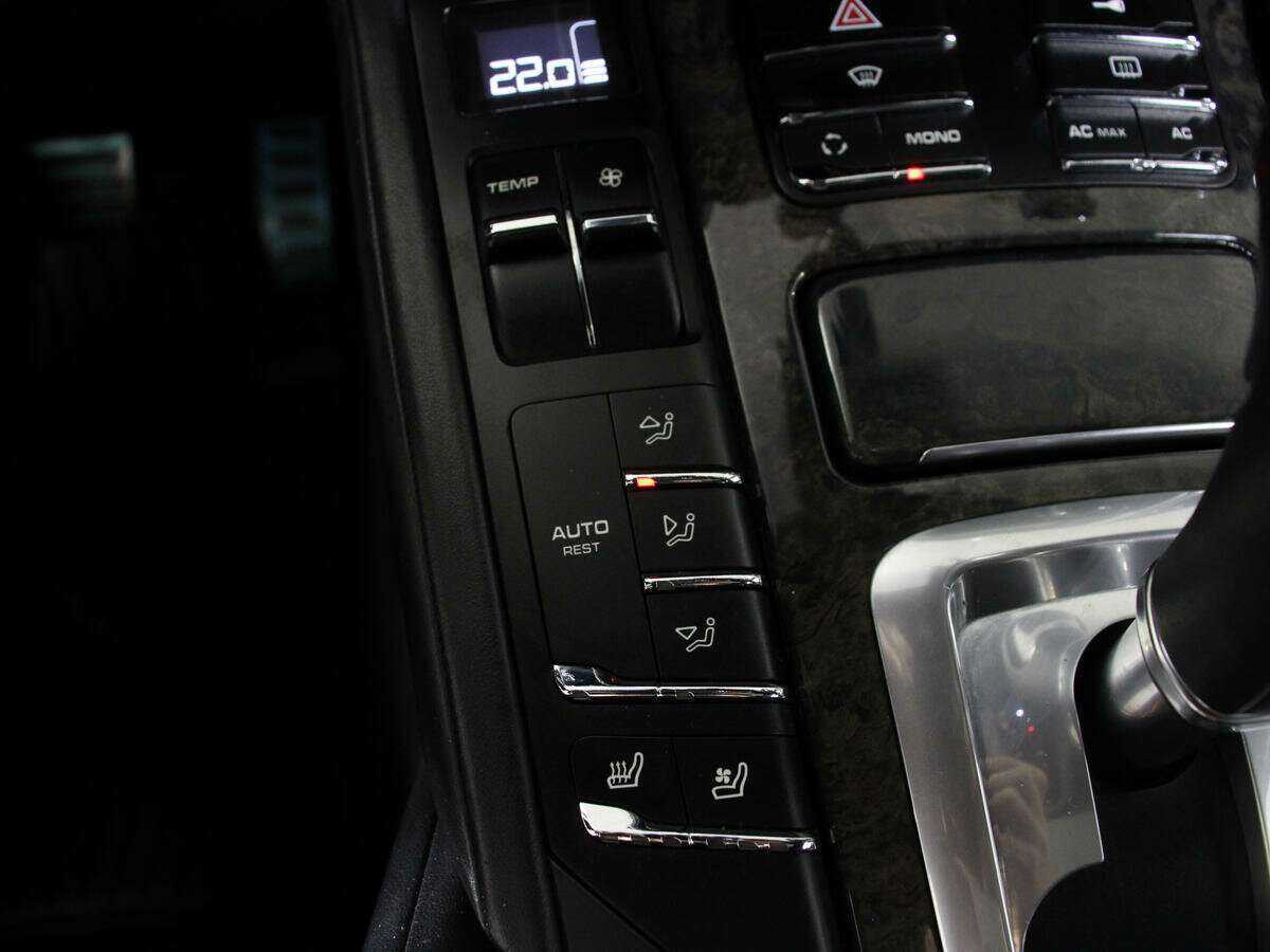 Porsche Cayenne с пробегом — 2010 год. Фото: #25