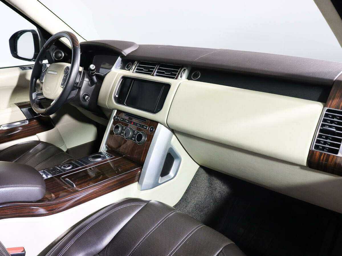 Land Rover Range Rover с пробегом — 2012 год. Фото: #8