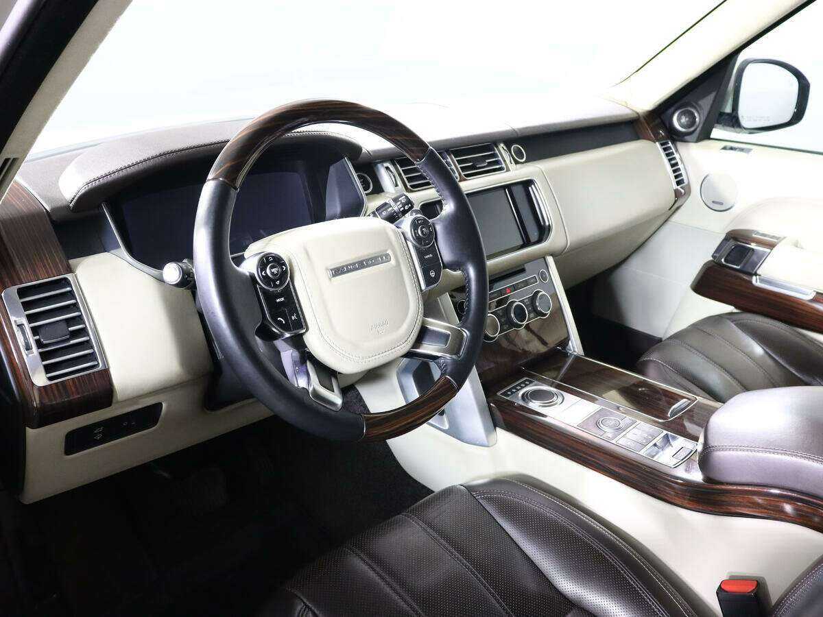 Land Rover Range Rover с пробегом — 2012 год. Фото: #13