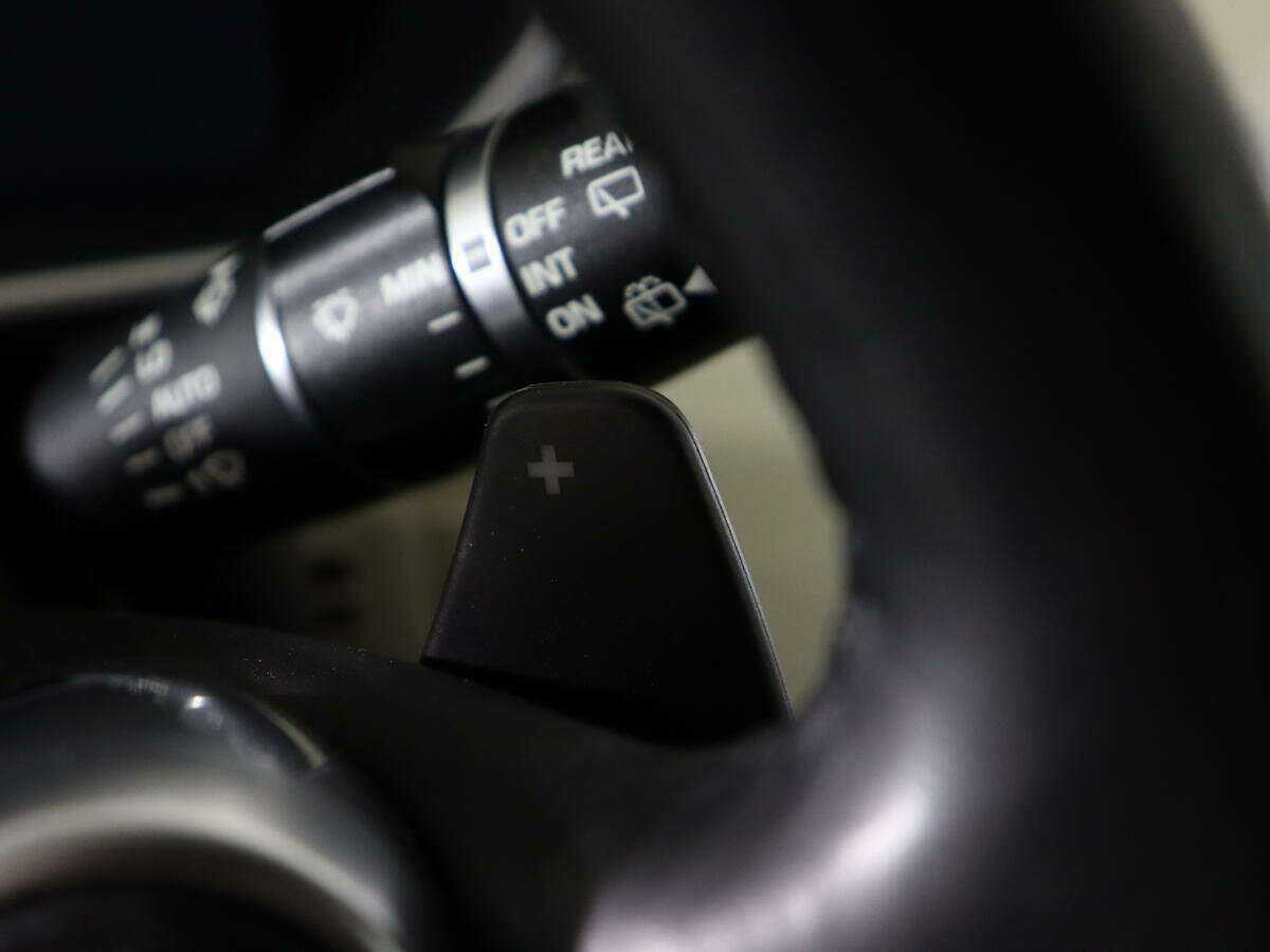 Land Rover Range Rover с пробегом — 2012 год. Фото: #24