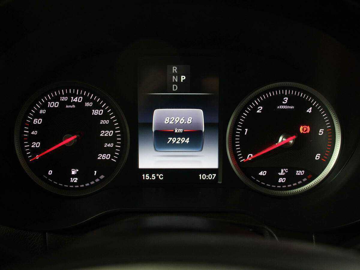 Mercedes-Benz GLC с пробегом — 2015 год. Фото: #7