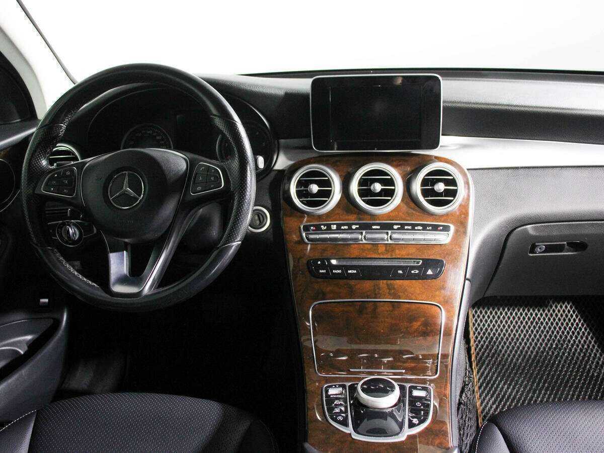 Mercedes-Benz GLC с пробегом — 2015 год. Фото: #8