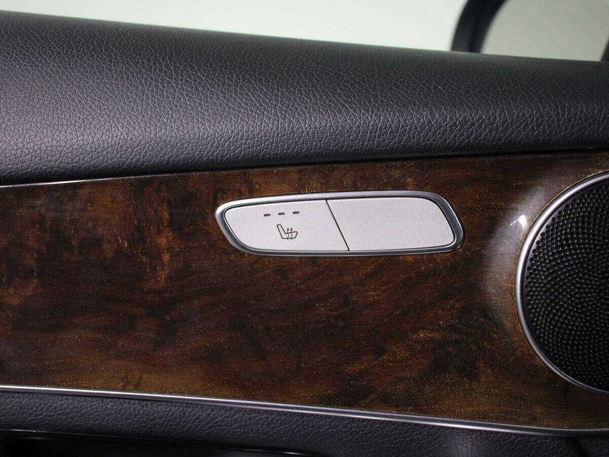 Mercedes-Benz GLC с пробегом — 2015 год. Фото: #15