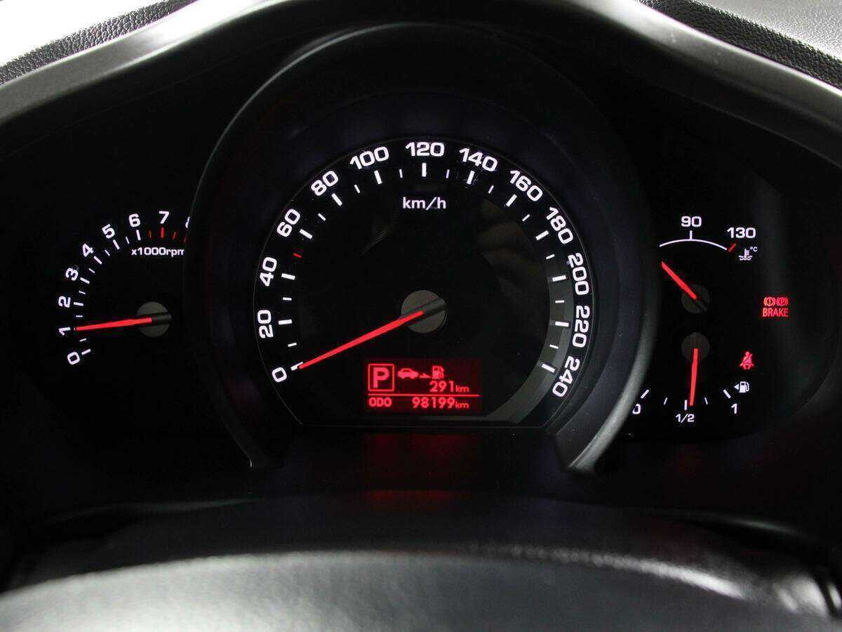 Kia Sportage с пробегом — 2011 год. Фото: #7