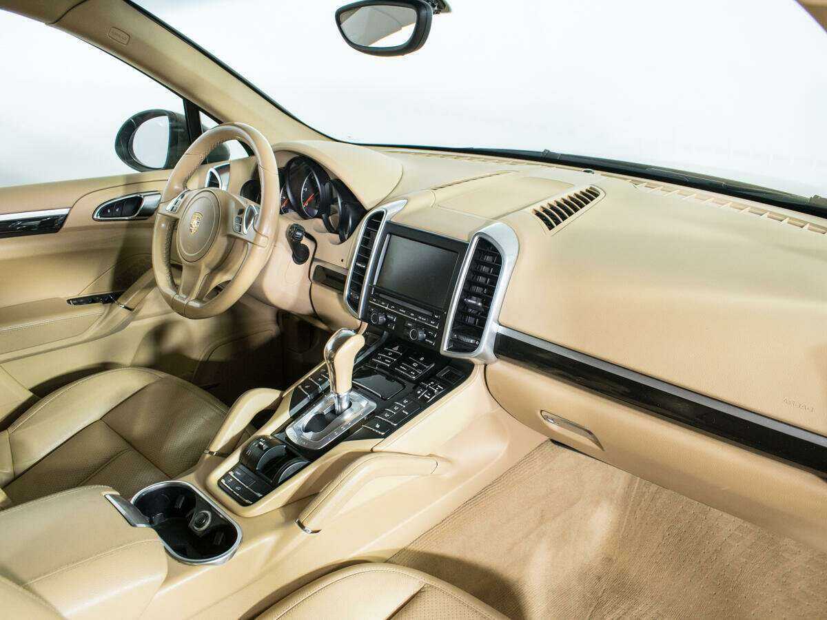 Porsche Cayenne с пробегом — 2013 год. Фото: #8