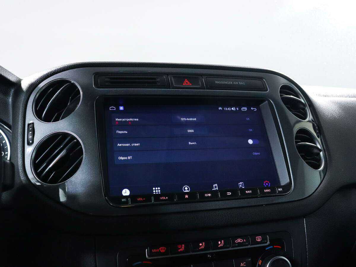 Volkswagen Tiguan с пробегом — 2011 год. Фото: #11