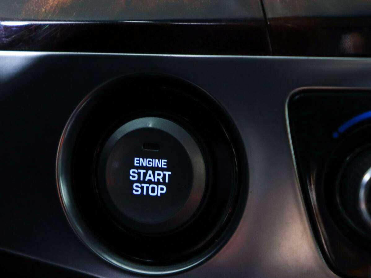 Hyundai Equus с пробегом — 2014 год. Фото: #20