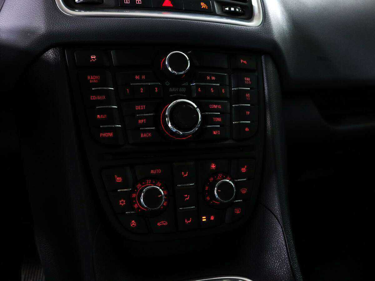 Opel Meriva с пробегом — 2012 год. Фото: #14