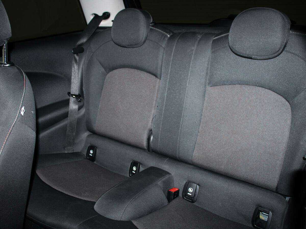 Mini Hatch с пробегом — 2014 год. Фото: #5