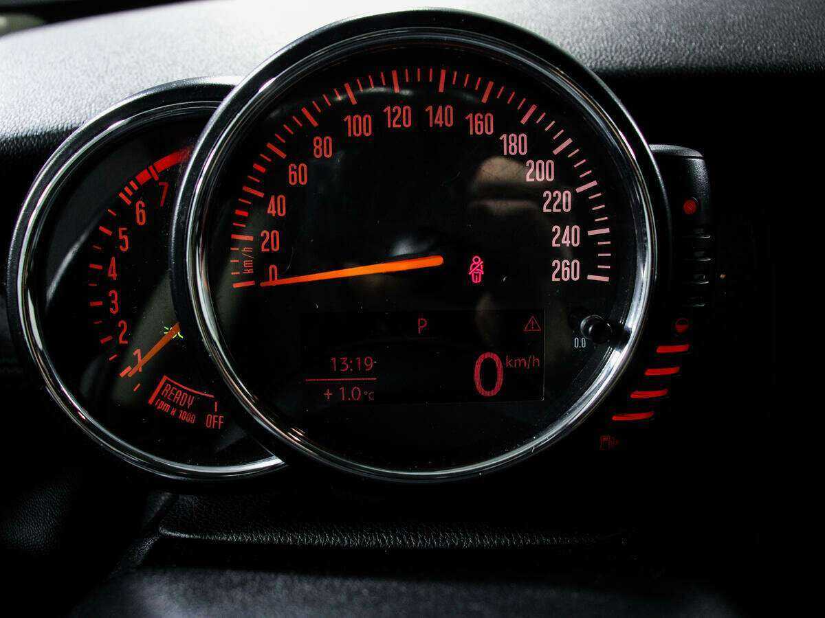 Mini Hatch с пробегом — 2014 год. Фото: #6