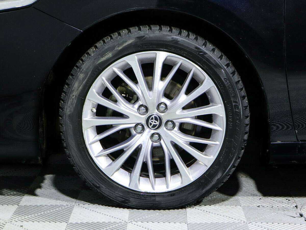 Toyota Camry с пробегом — 2020 год. Фото: #12