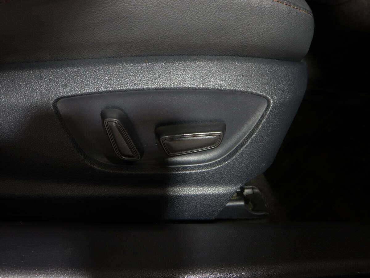 Toyota Camry с пробегом — 2020 год. Фото: #13