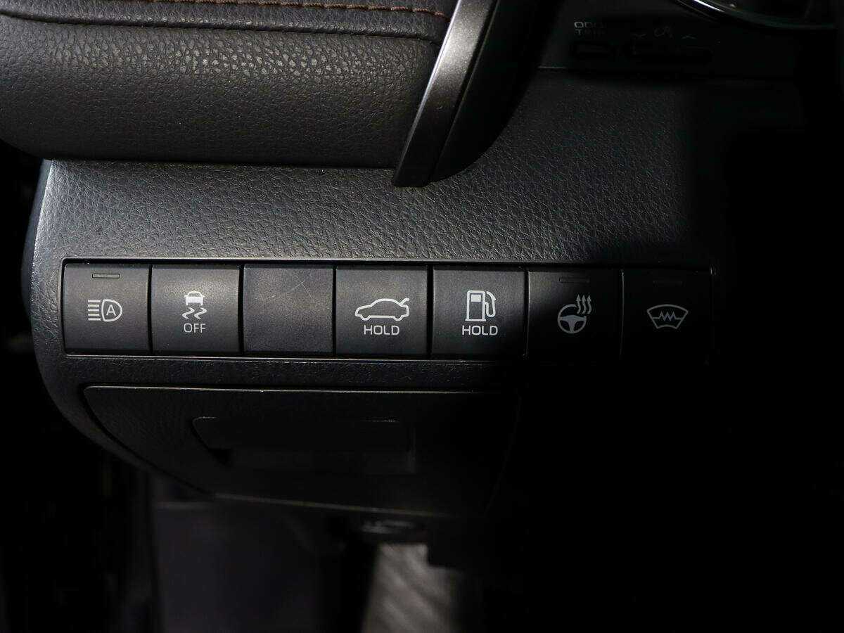 Toyota Camry с пробегом — 2020 год. Фото: #19