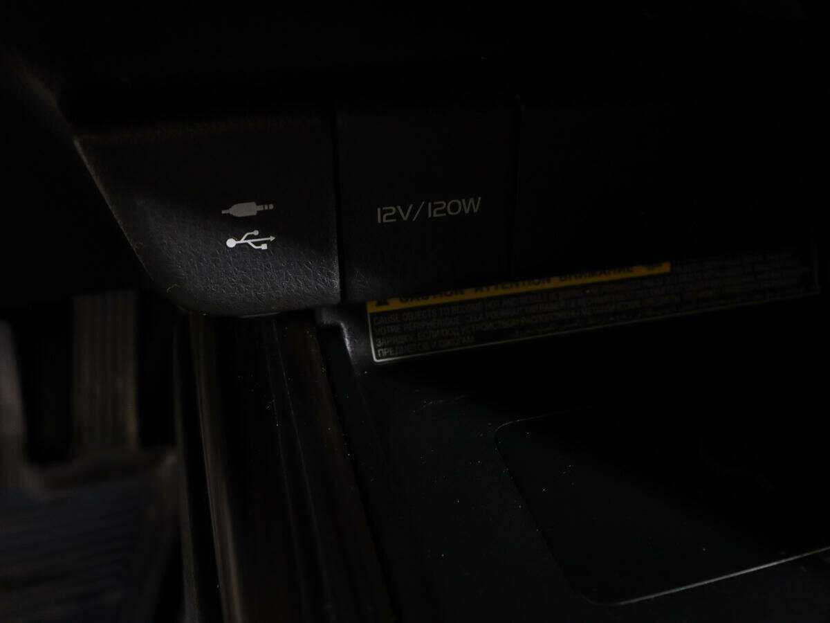 Toyota Camry с пробегом — 2020 год. Фото: #22