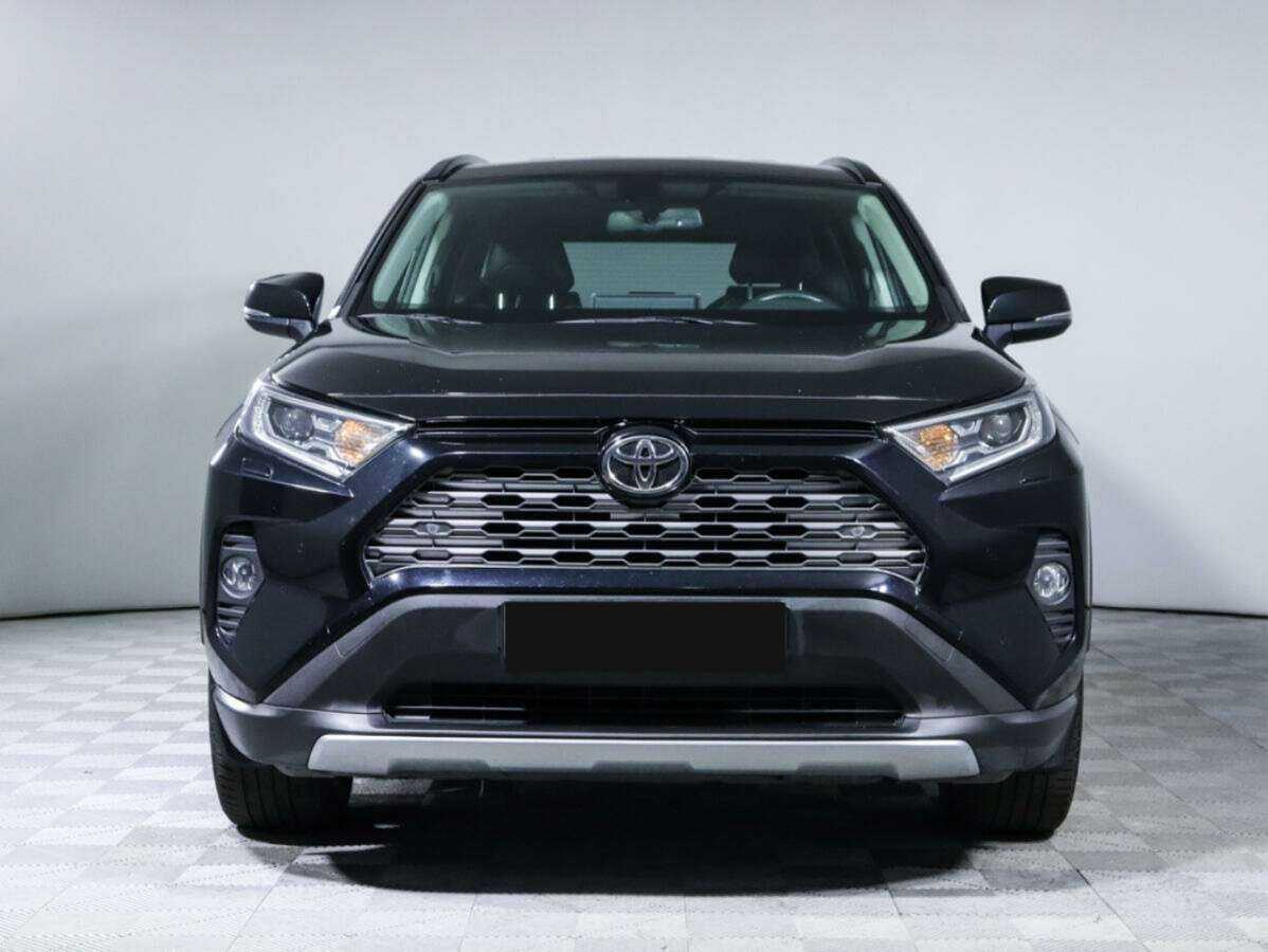 Toyota RAV4 с пробегом — 2022 год. Фото: #1