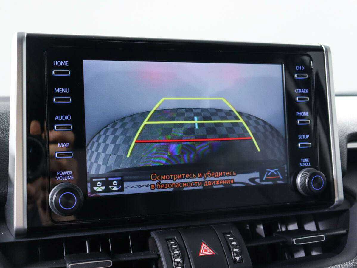 Toyota RAV4 с пробегом — 2022 год. Фото: #12