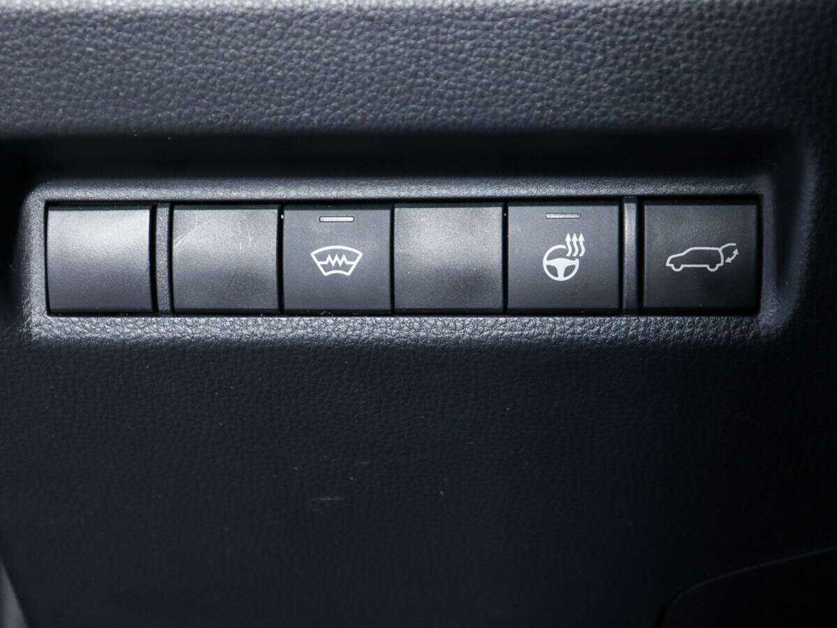 Toyota RAV4 с пробегом — 2022 год. Фото: #17