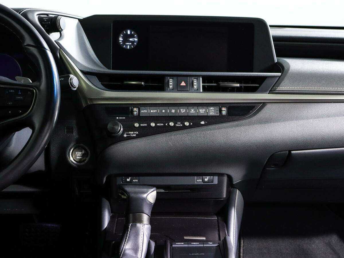 Lexus ES с пробегом — 2020 год. Фото: #9