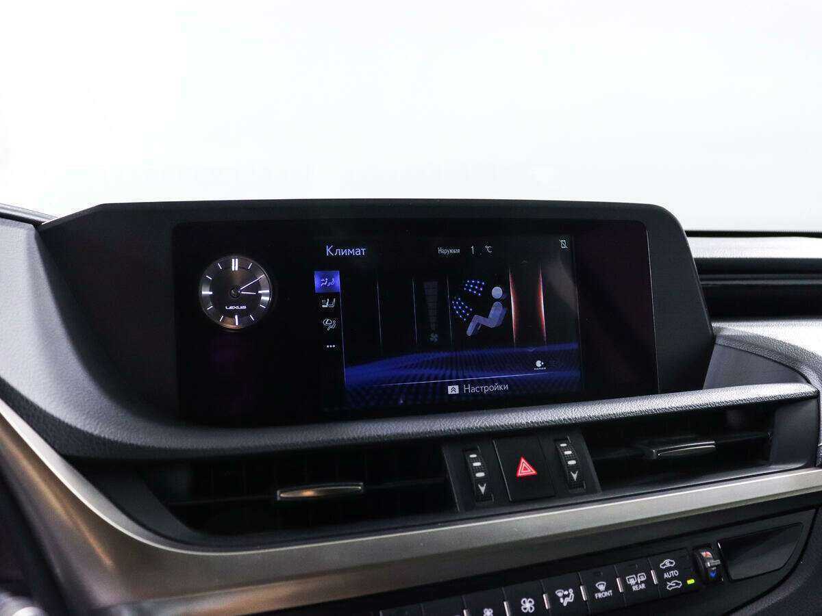 Lexus ES с пробегом — 2020 год. Фото: #12
