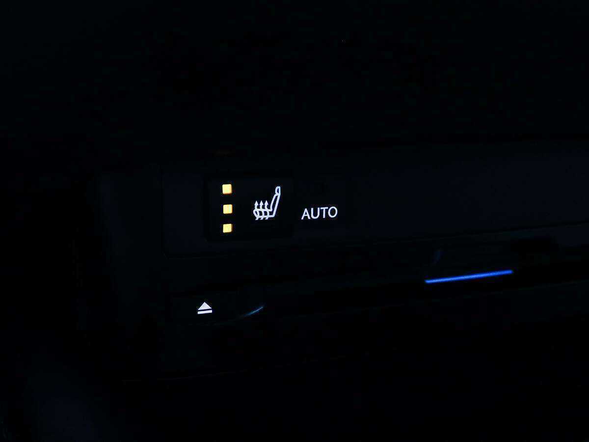 Lexus ES с пробегом — 2020 год. Фото: #16