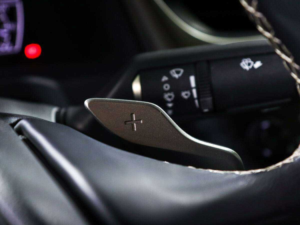 Lexus ES с пробегом — 2020 год. Фото: #22