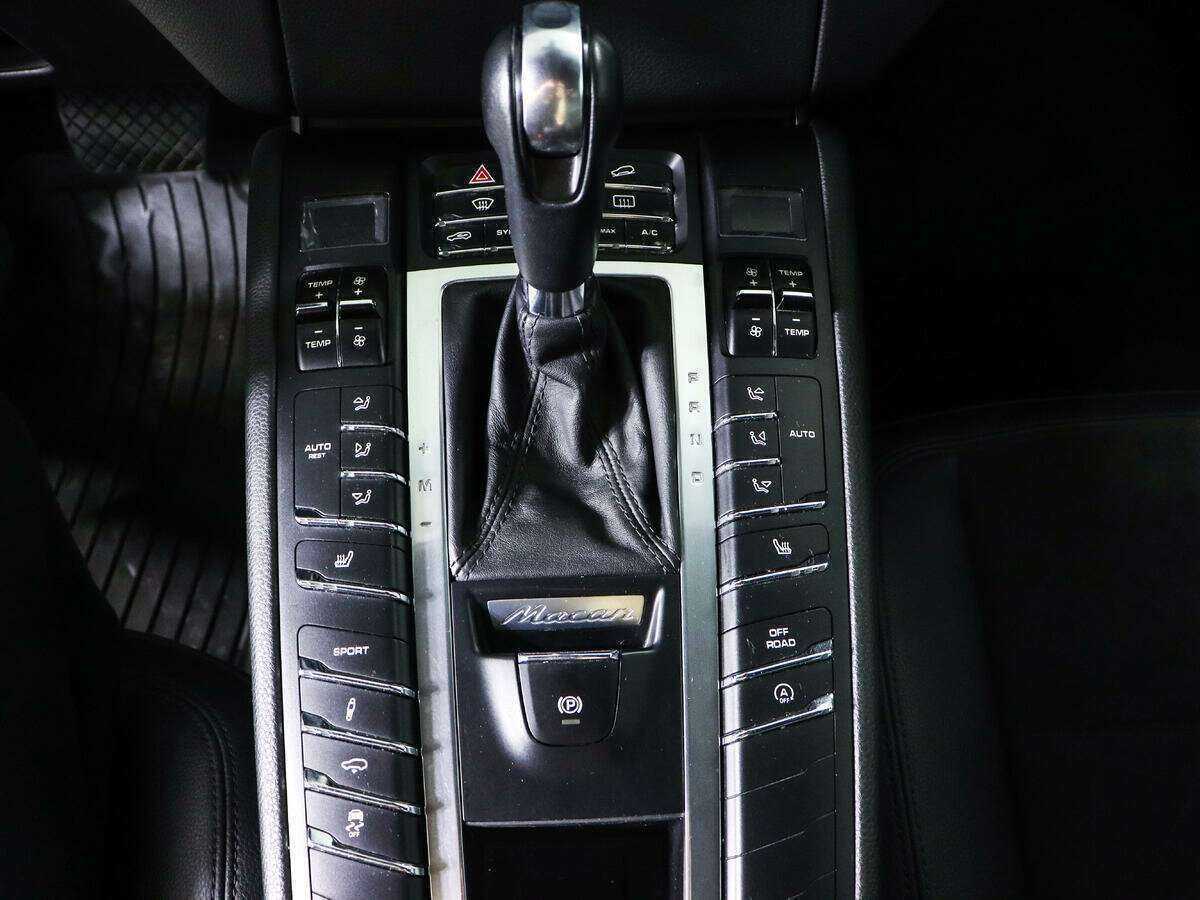 Porsche Macan с пробегом — 2014 год. Фото: #15
