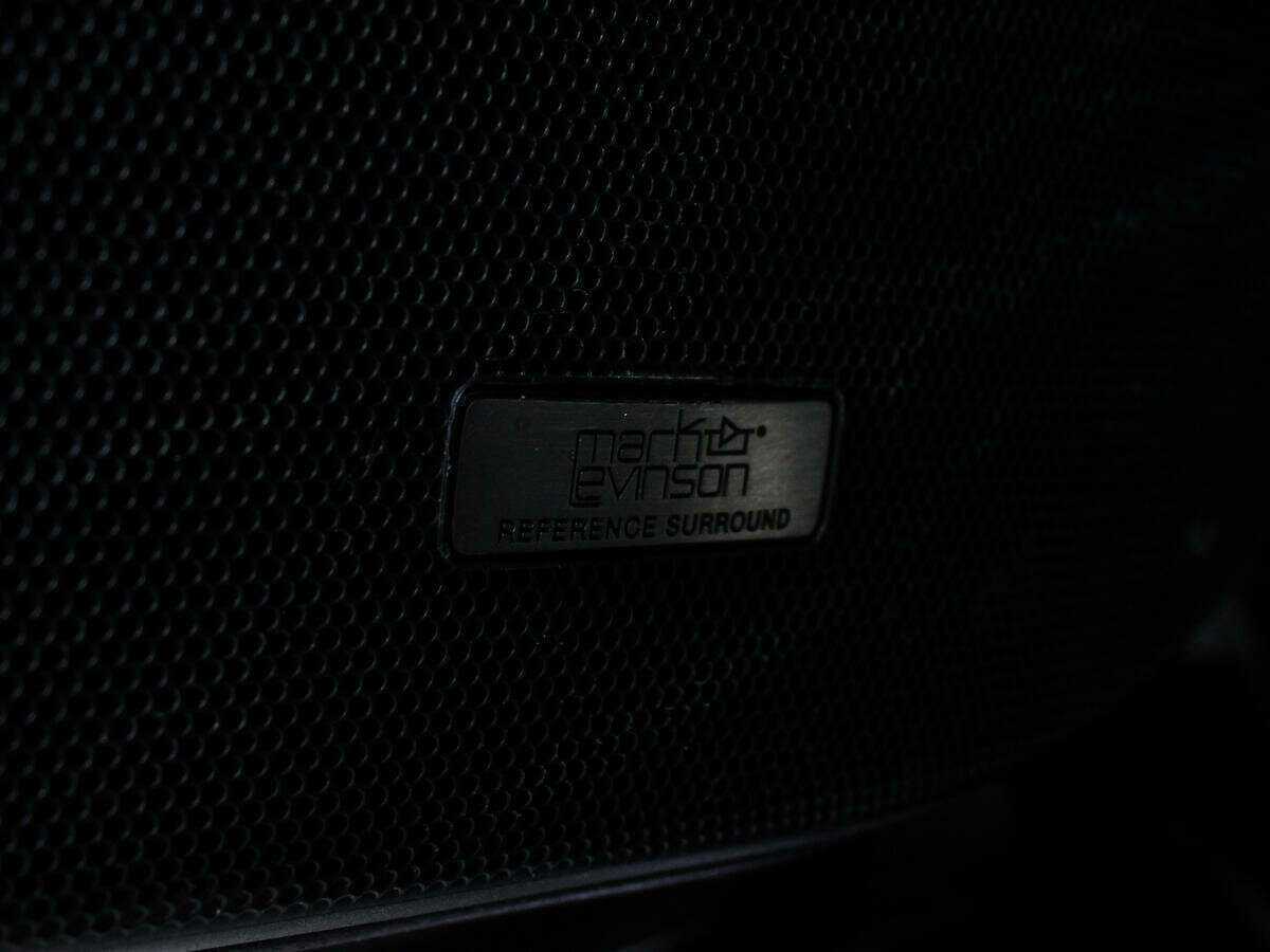 Lexus LX с пробегом — 2012 год. Фото: #16